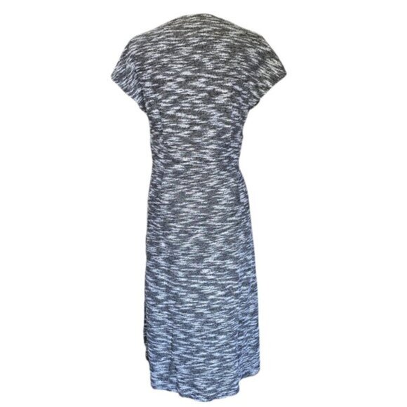 Marallis Grey Graphite Sleeveless Linen, Long Trench coat. Size Medium - Picture 2 of 9